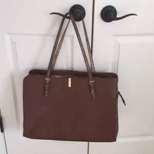 Hand bag